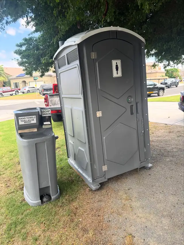 Porta potty rental unit of the type delivered to Federalsburg, MD